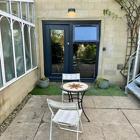 The Retreat, Luxury Studio Apartment In Bath With Parking Εξωτερικό φωτογραφία