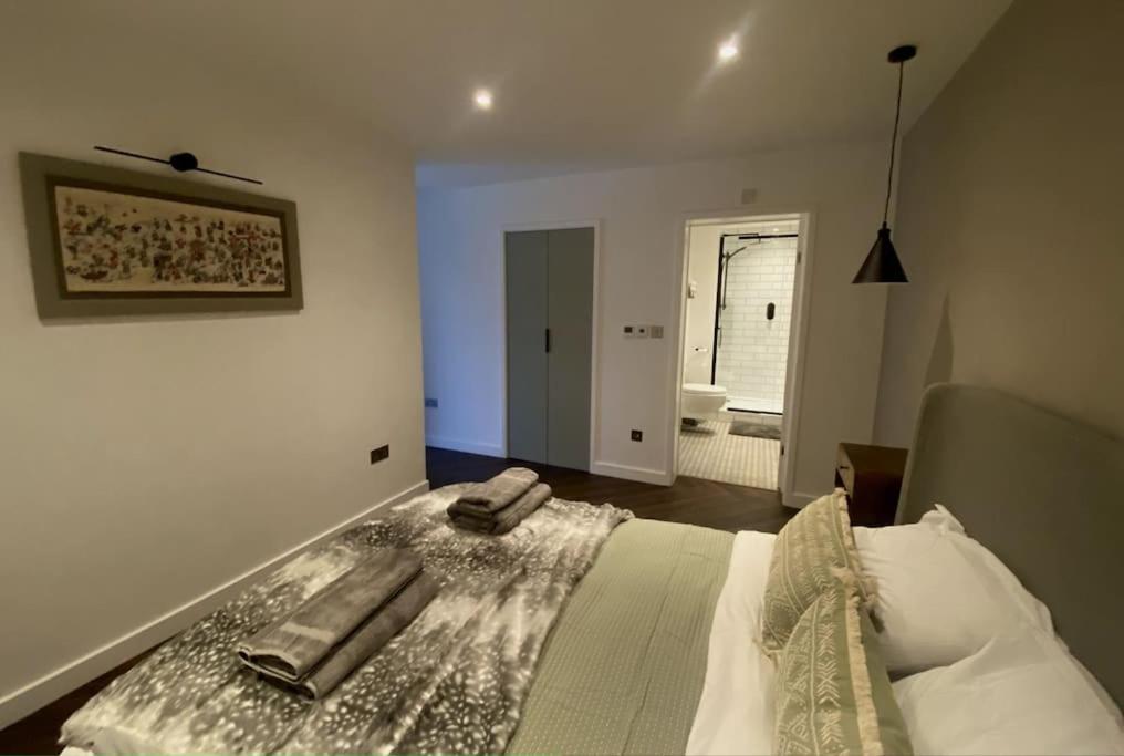 The Retreat, Luxury Studio Apartment In Bath With Parking Εξωτερικό φωτογραφία