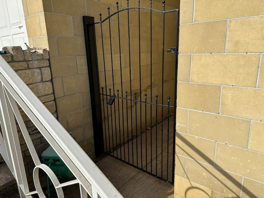 The Retreat, Luxury Studio Apartment In Bath With Parking Εξωτερικό φωτογραφία