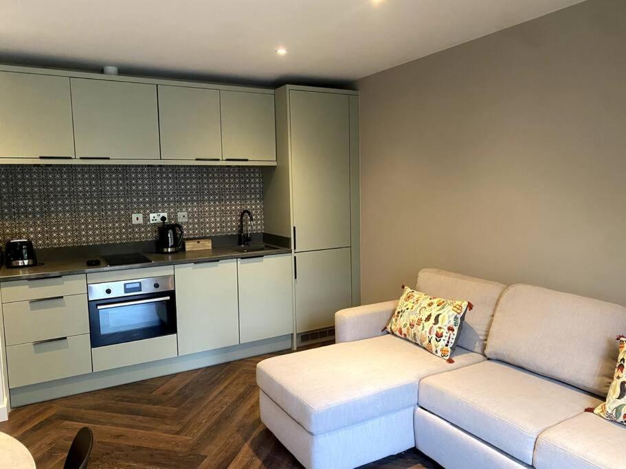 The Retreat, Luxury Studio Apartment In Bath With Parking Εξωτερικό φωτογραφία